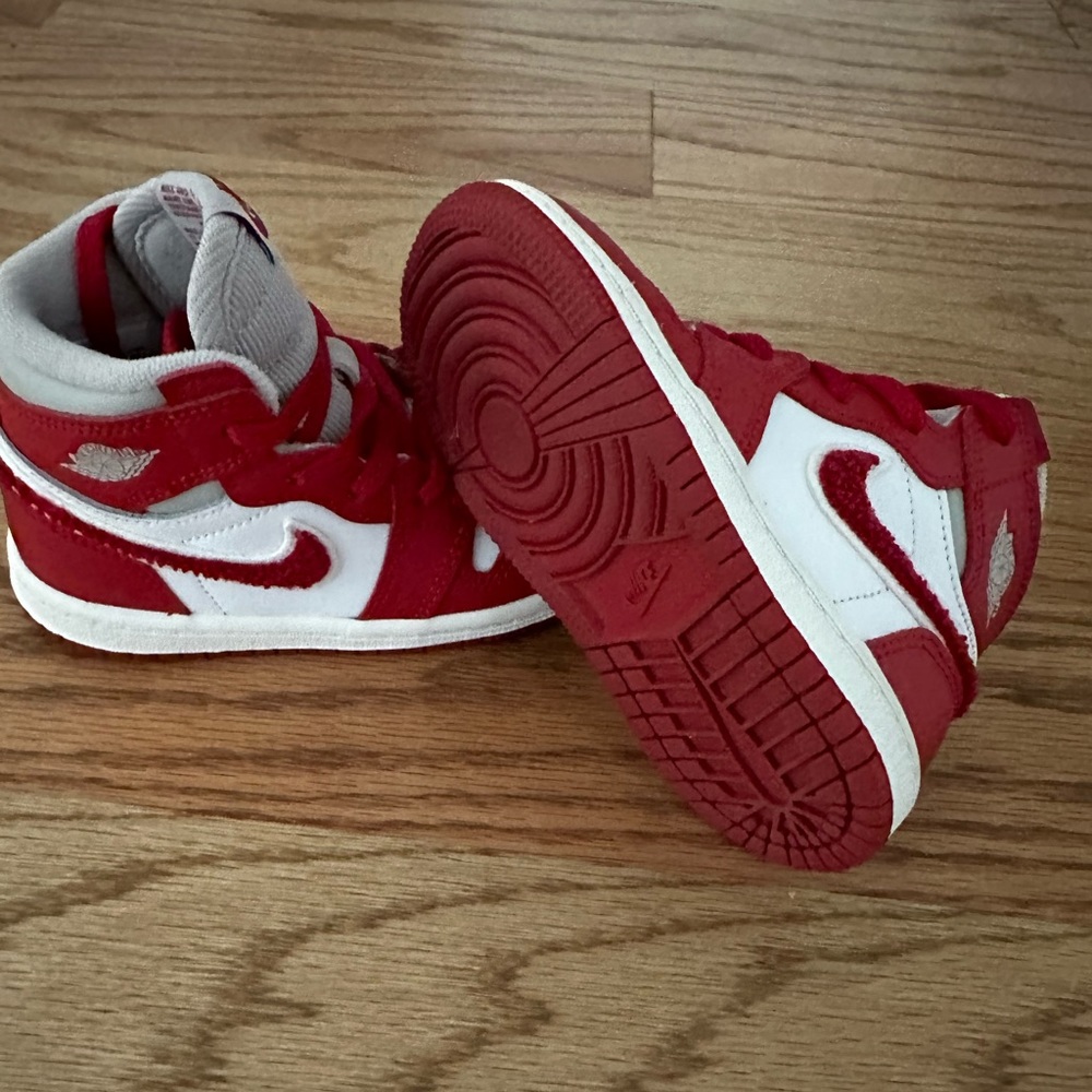 Jordan 1 Retro High OG 8C